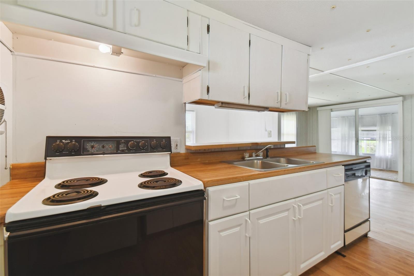 5353 COMANCHE ST — photo 7
