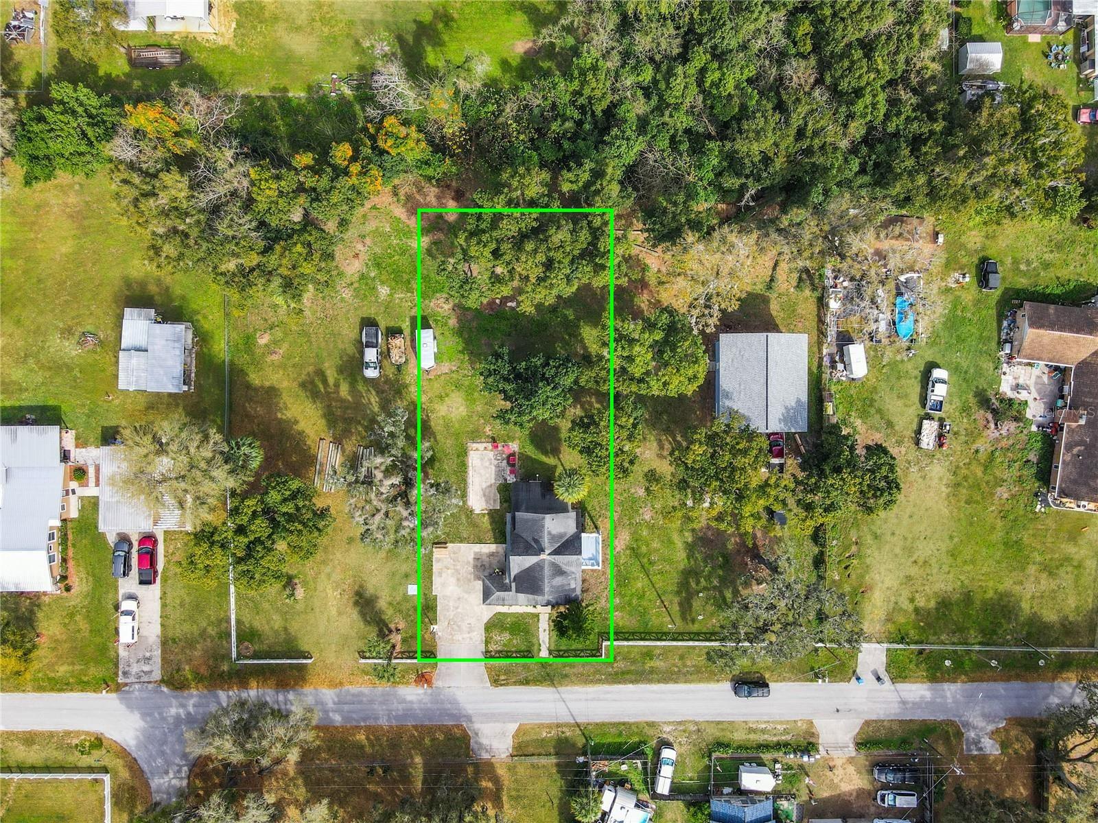 510 TIGHE AVE — photo 44
