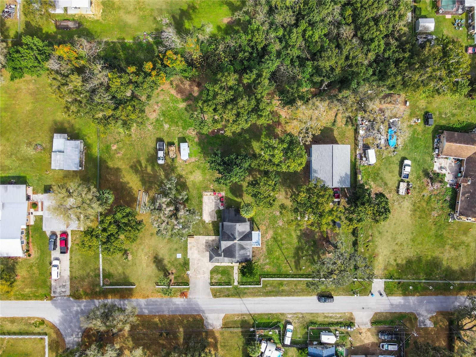 510 TIGHE AVE — photo 37