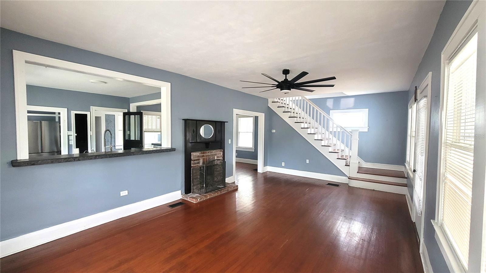 510 TIGHE AVE — photo 12