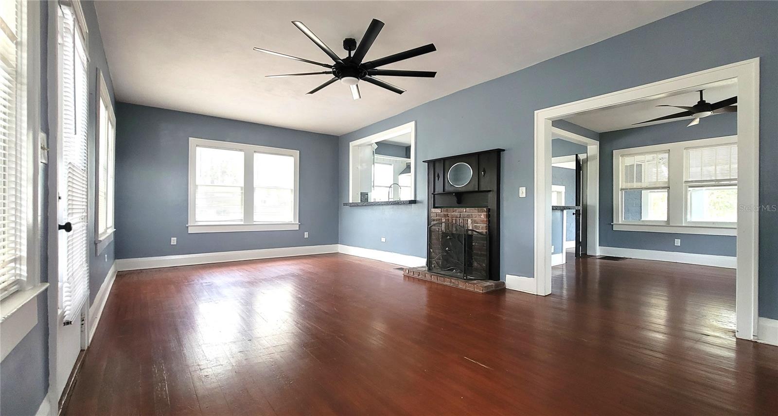 510 TIGHE AVE — photo 8