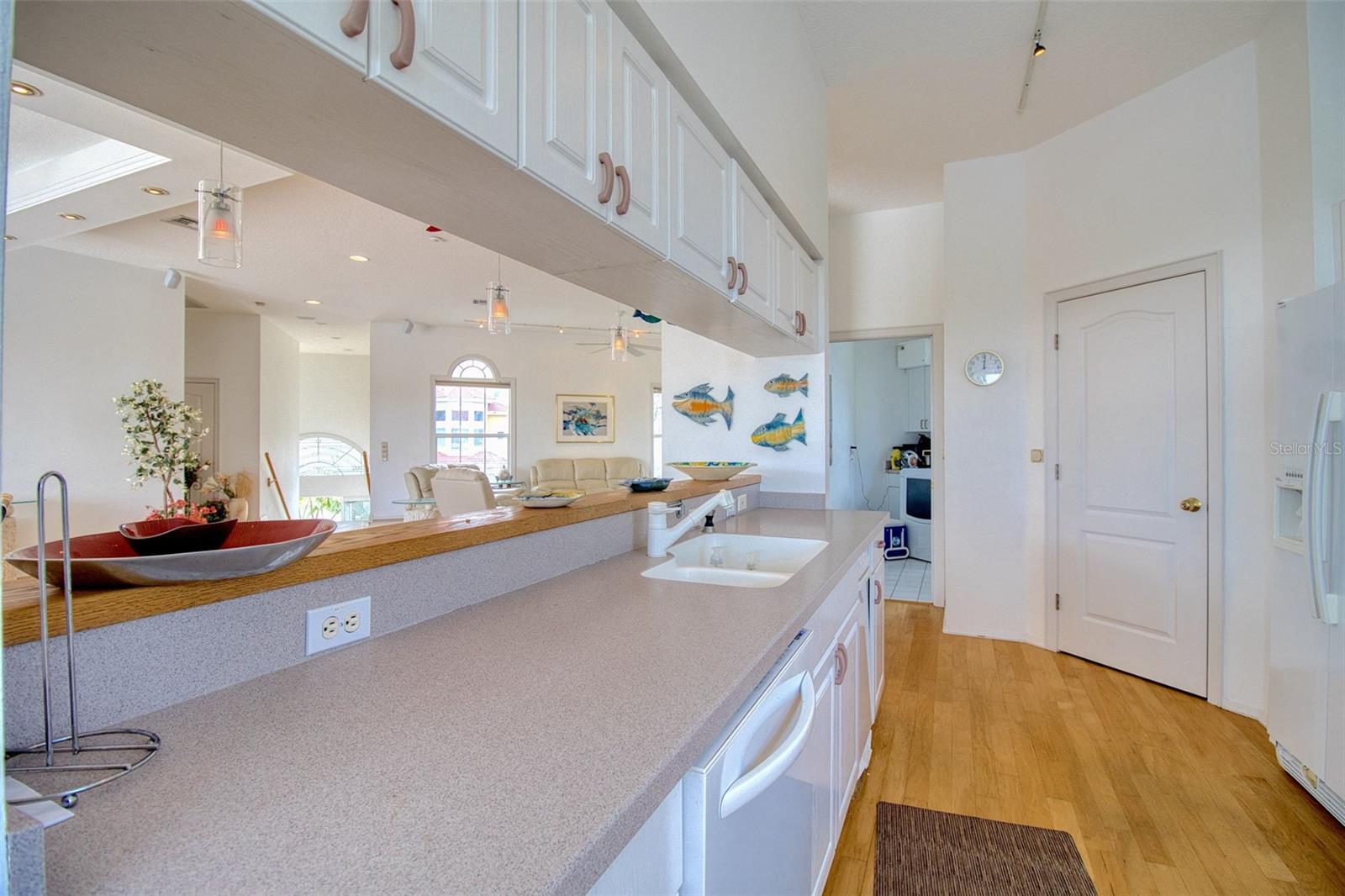 131 SANDS POINT DRIVE — photo 10