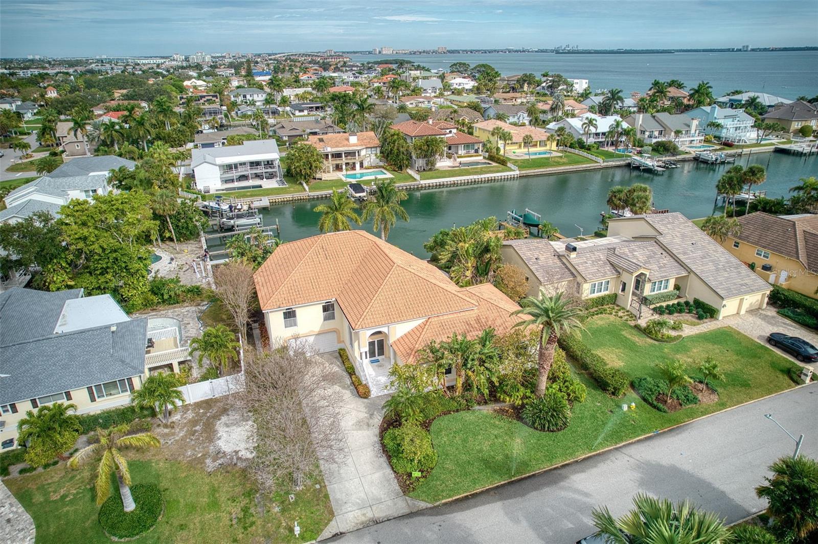 131 SANDS POINT DRIVE — photo 52