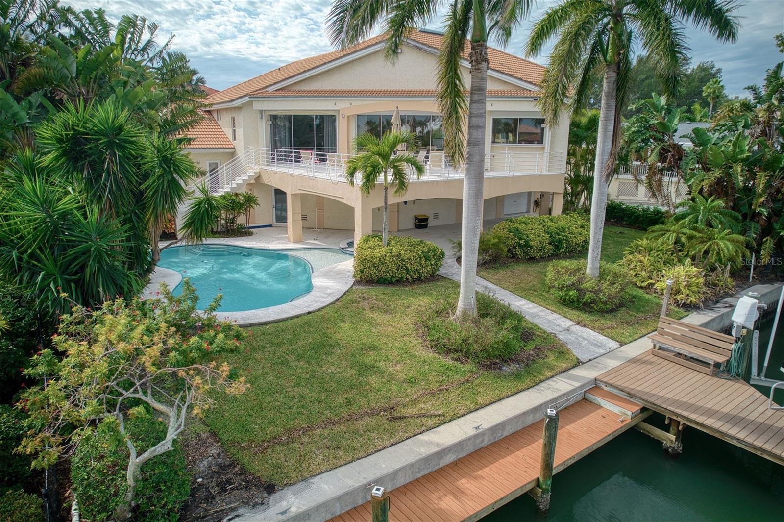 131 SANDS POINT DRIVE — photo 48