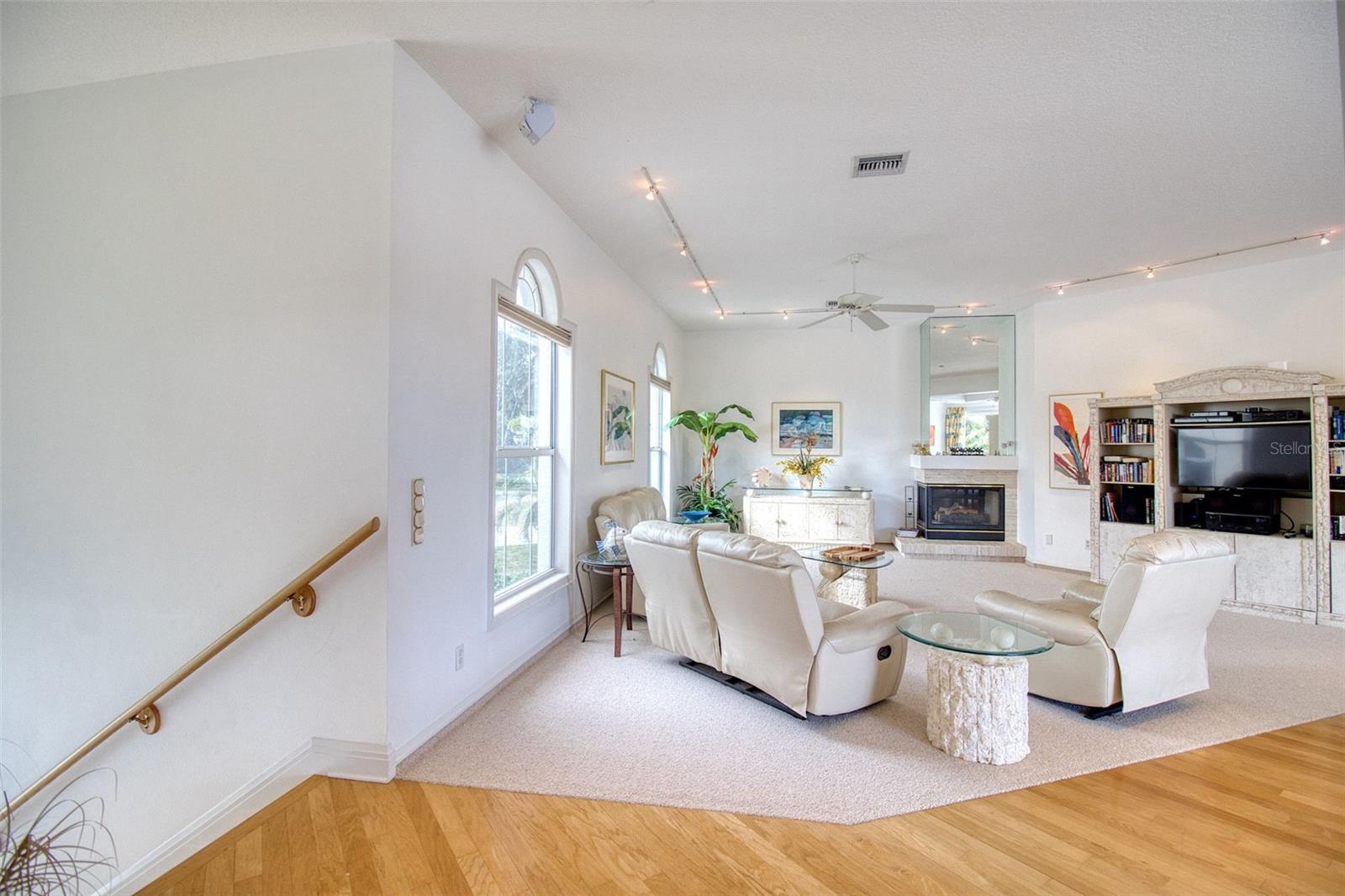 131 SANDS POINT DRIVE — photo 3