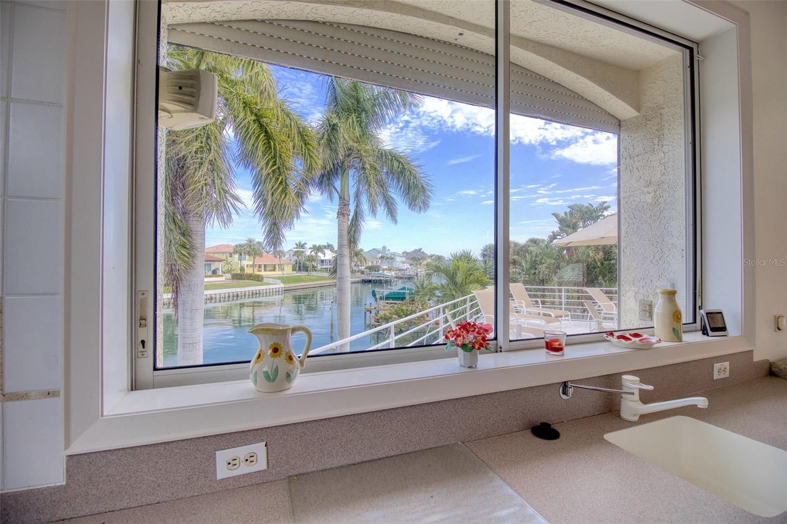 131 SANDS POINT DRIVE — photo 24