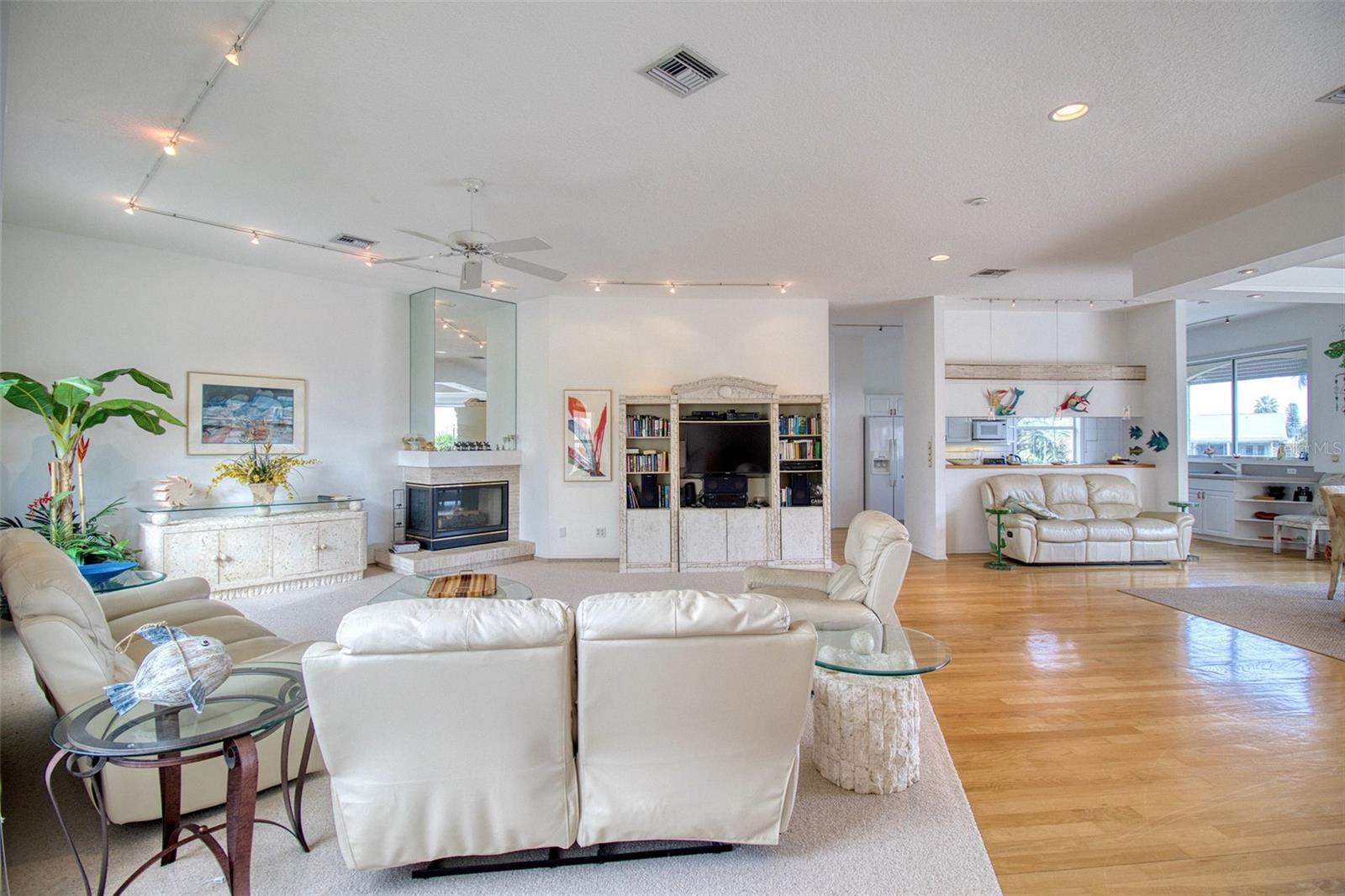 131 SANDS POINT DRIVE — photo 5