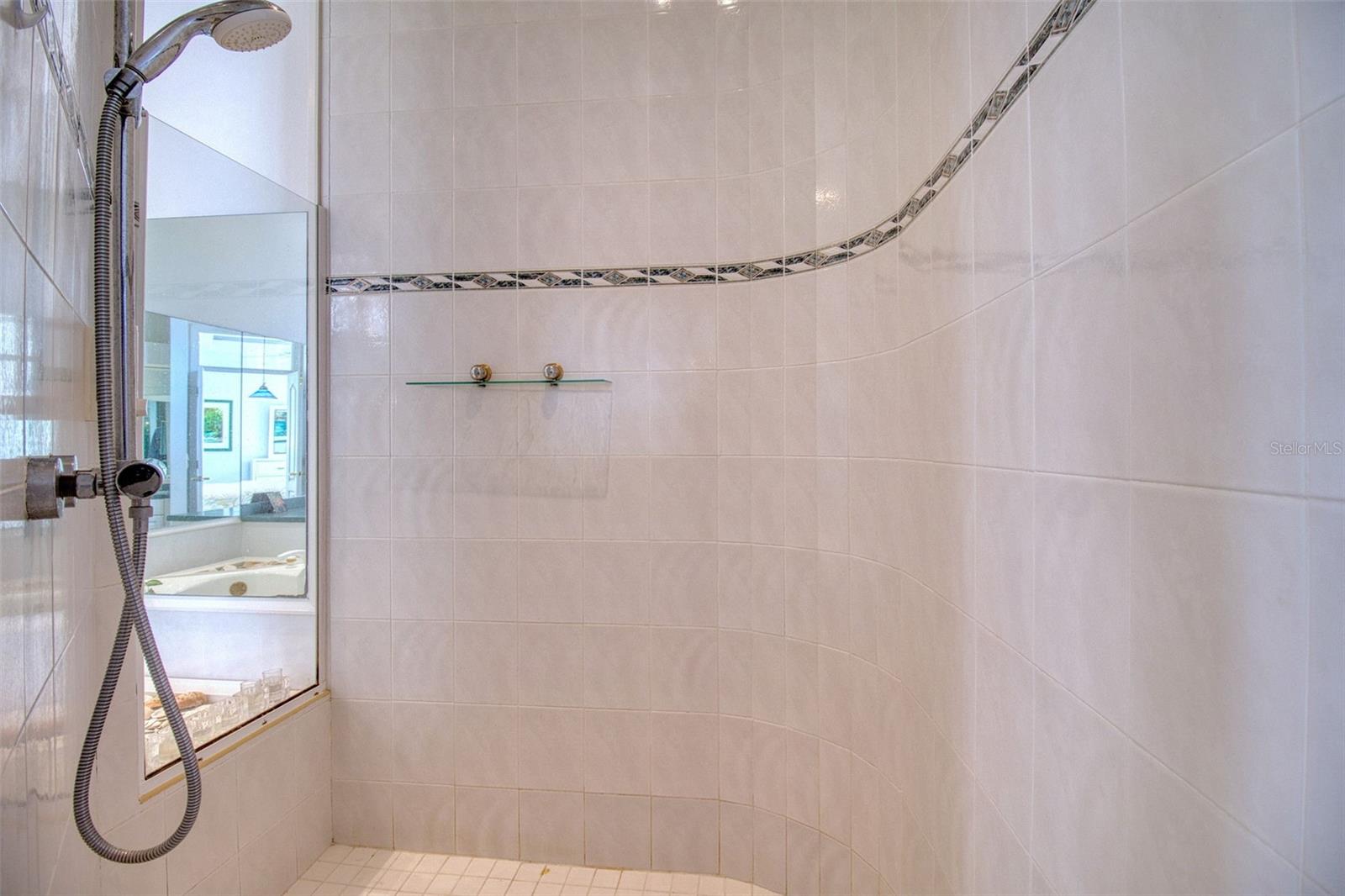 131 SANDS POINT DRIVE — photo 38