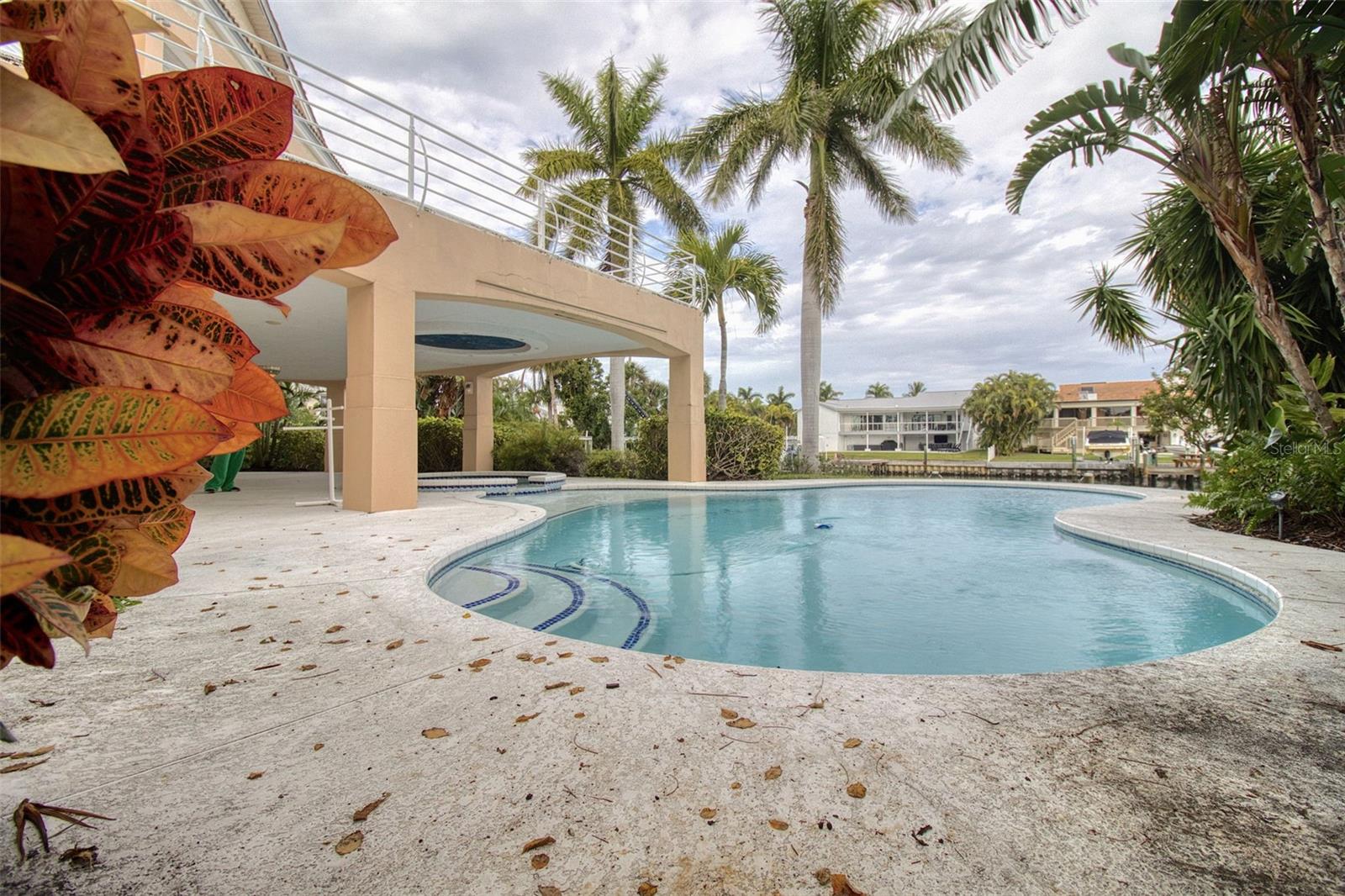 131 SANDS POINT DRIVE — photo 39