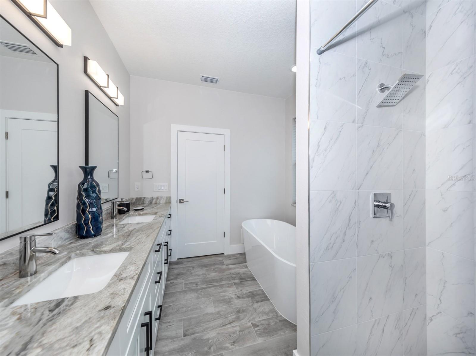 17566 DE MIRANDA AVE — photo 23