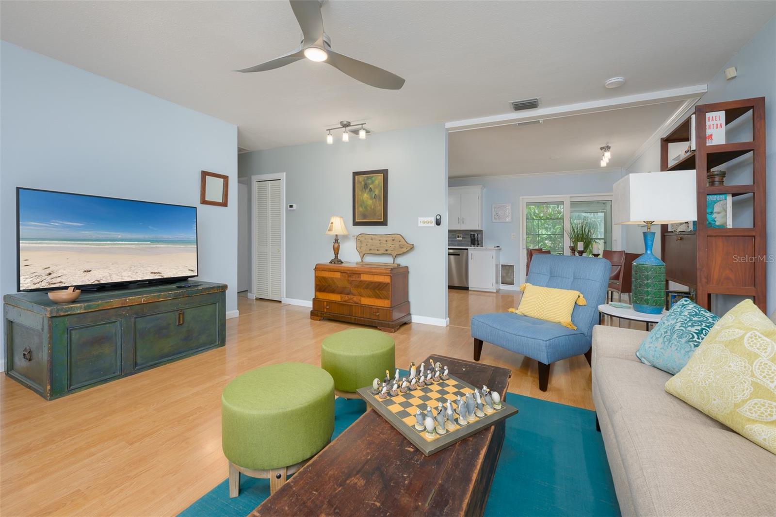3801 HELENE ST — photo 10
