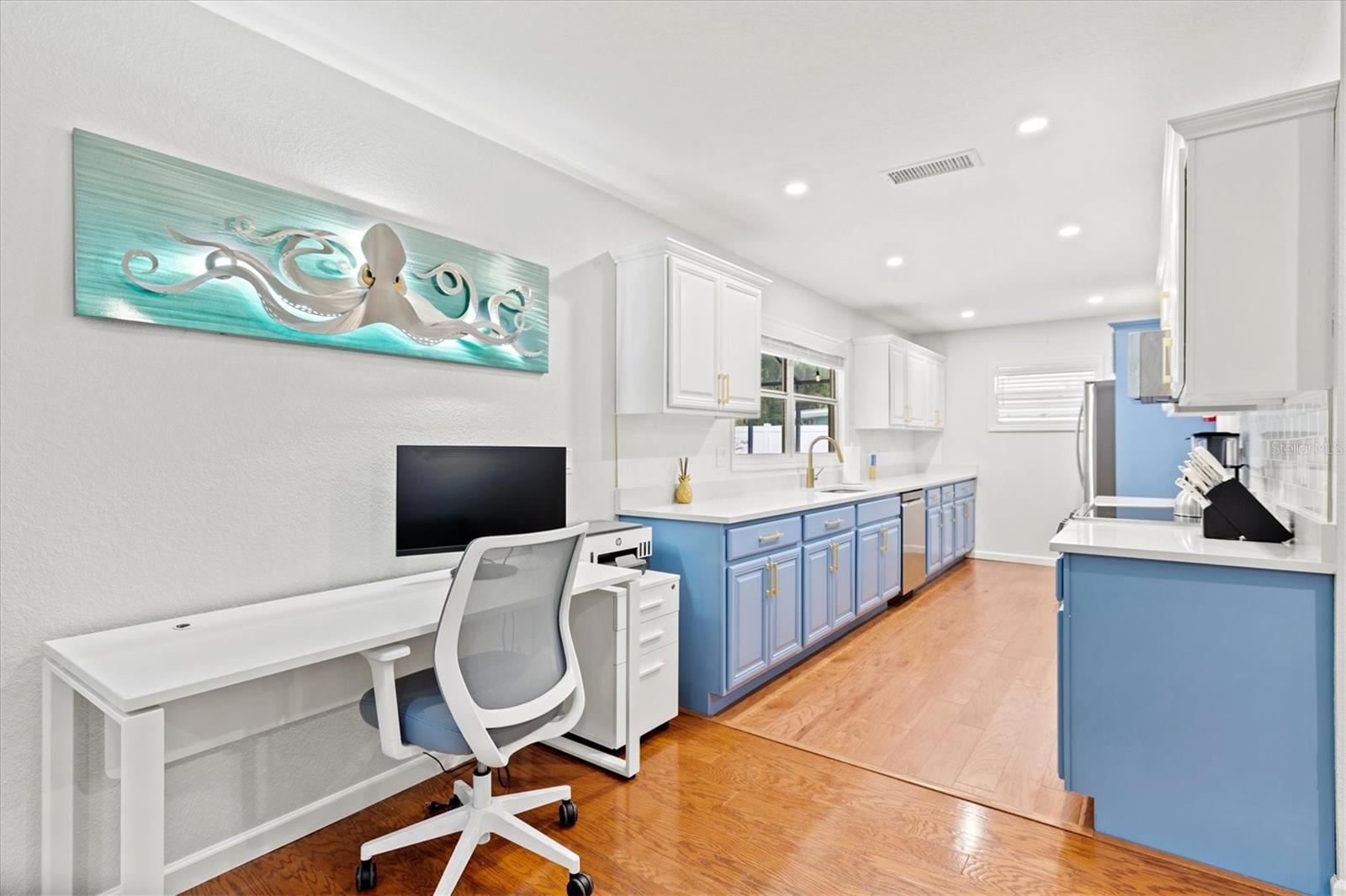Home in SARASOTA — photo 11