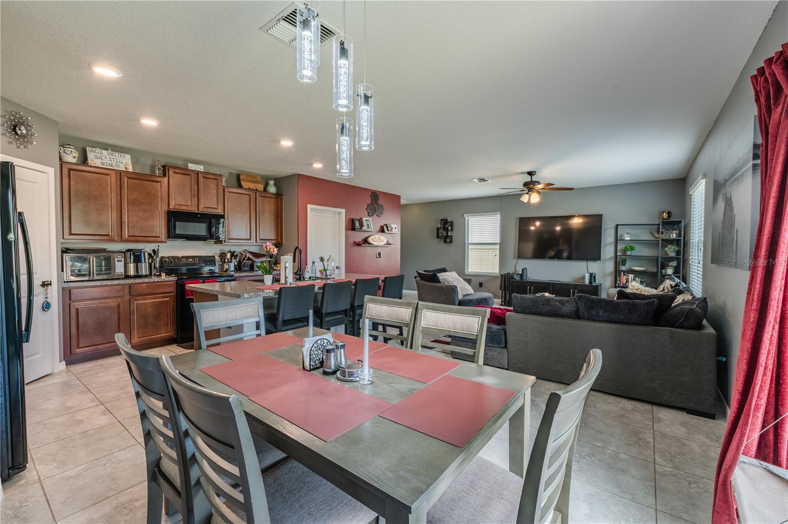 409 SERENITY MILL LOOP — photo 13