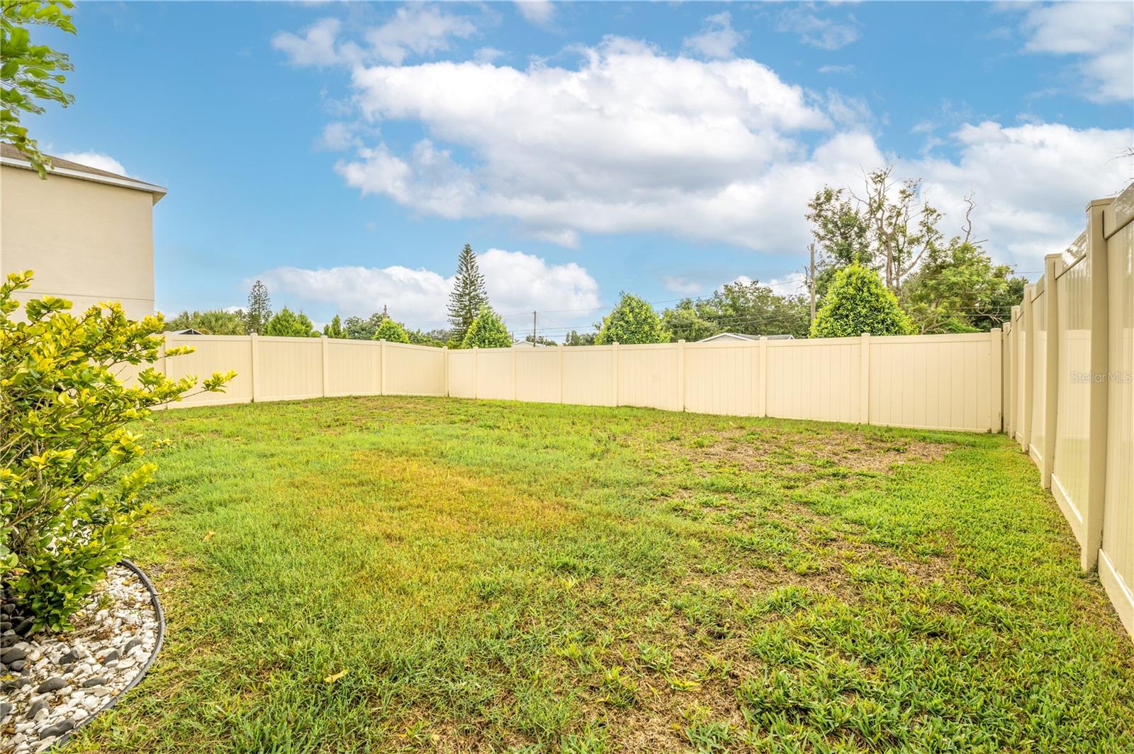 409 SERENITY MILL LOOP — photo 32