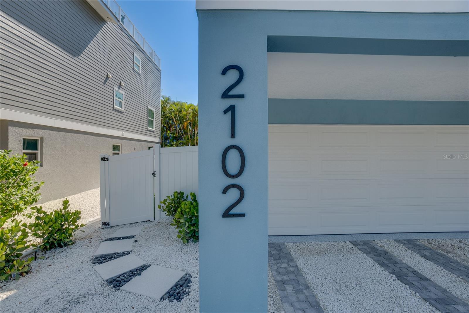 2102 AVENUE B — photo 65