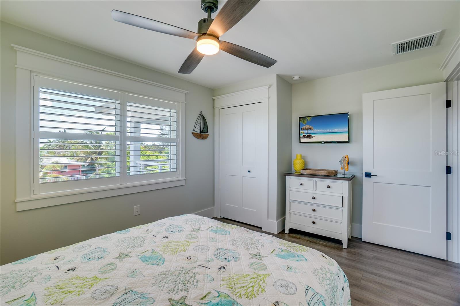 2102 AVENUE B — photo 30