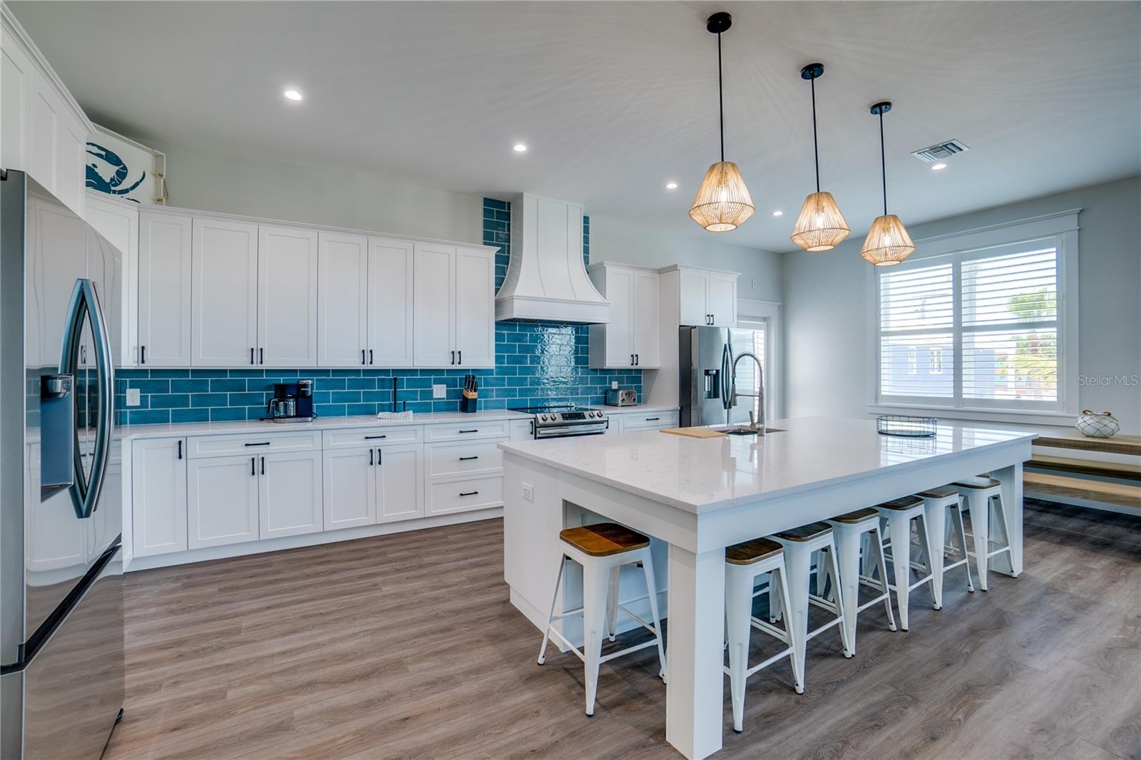 2102 AVENUE B — photo 9