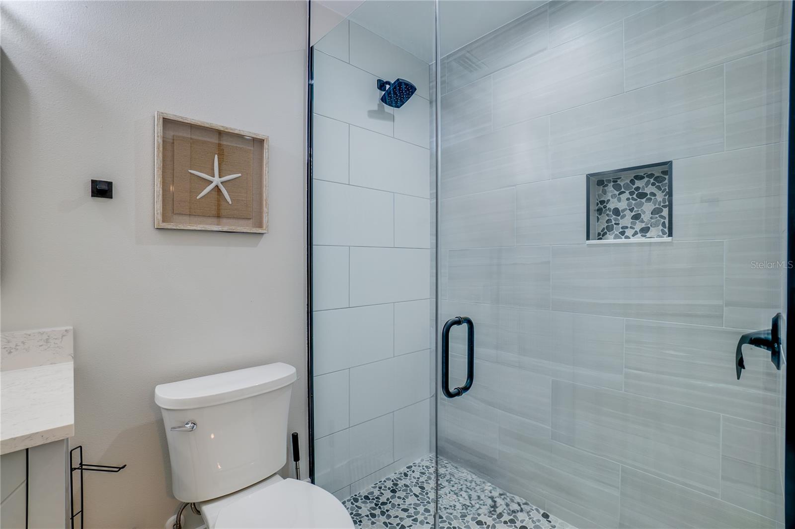 2102 AVENUE B — photo 31