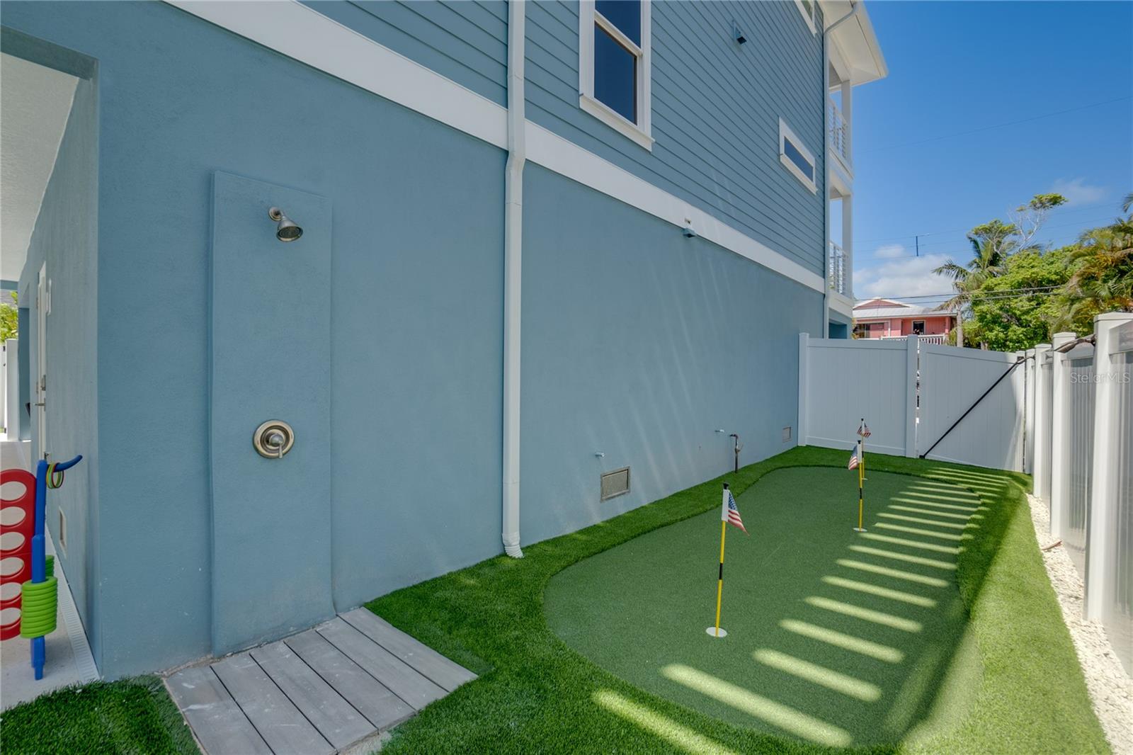 2102 AVENUE B — photo 60