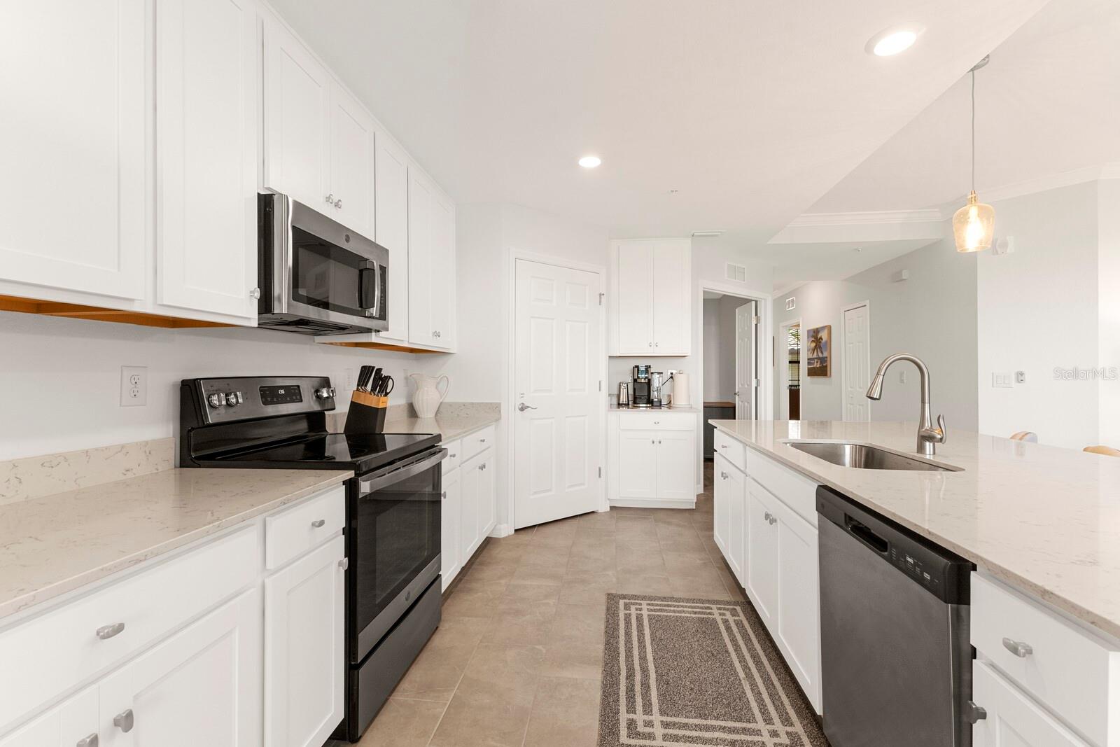 5721 PALMER CIR #103 — photo 13