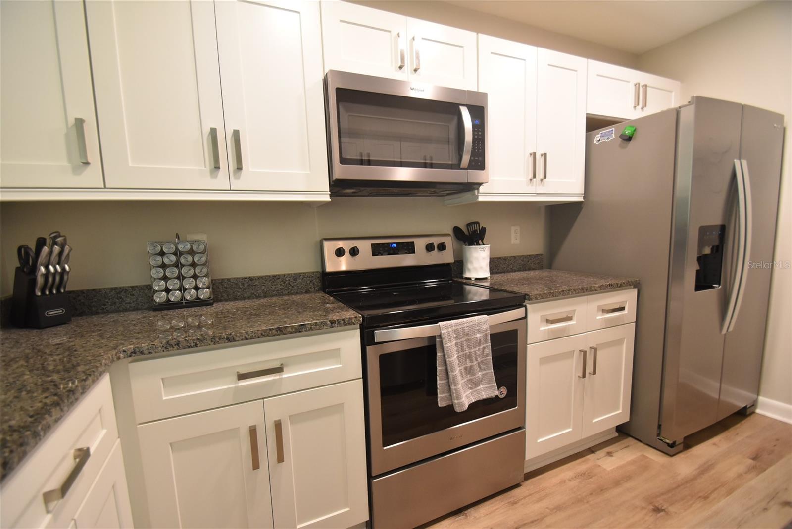 1720 GLENHOUSE DR #GL427 — photo 2
