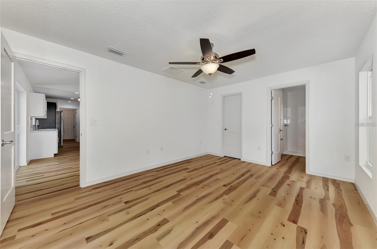 4637 CORBETT LN — photo 20