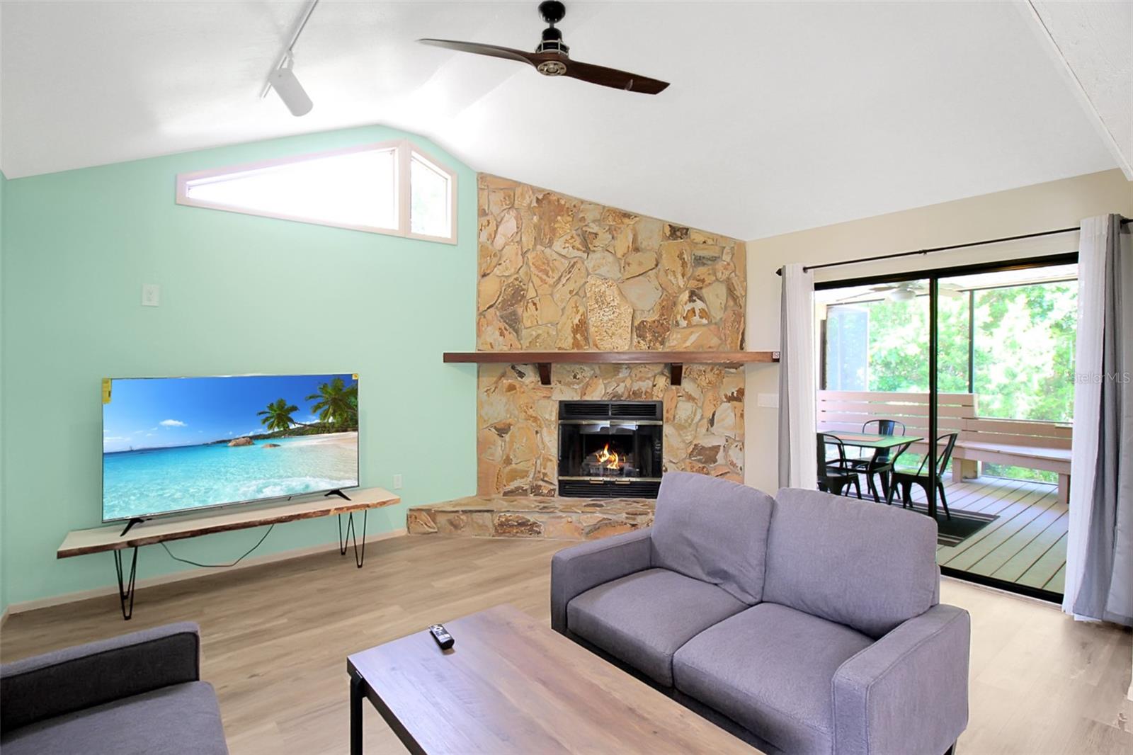 4003 BAYSIDE CT — photo 13