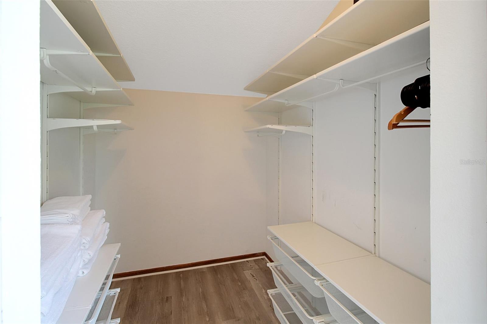 4003 BAYSIDE CT — photo 38