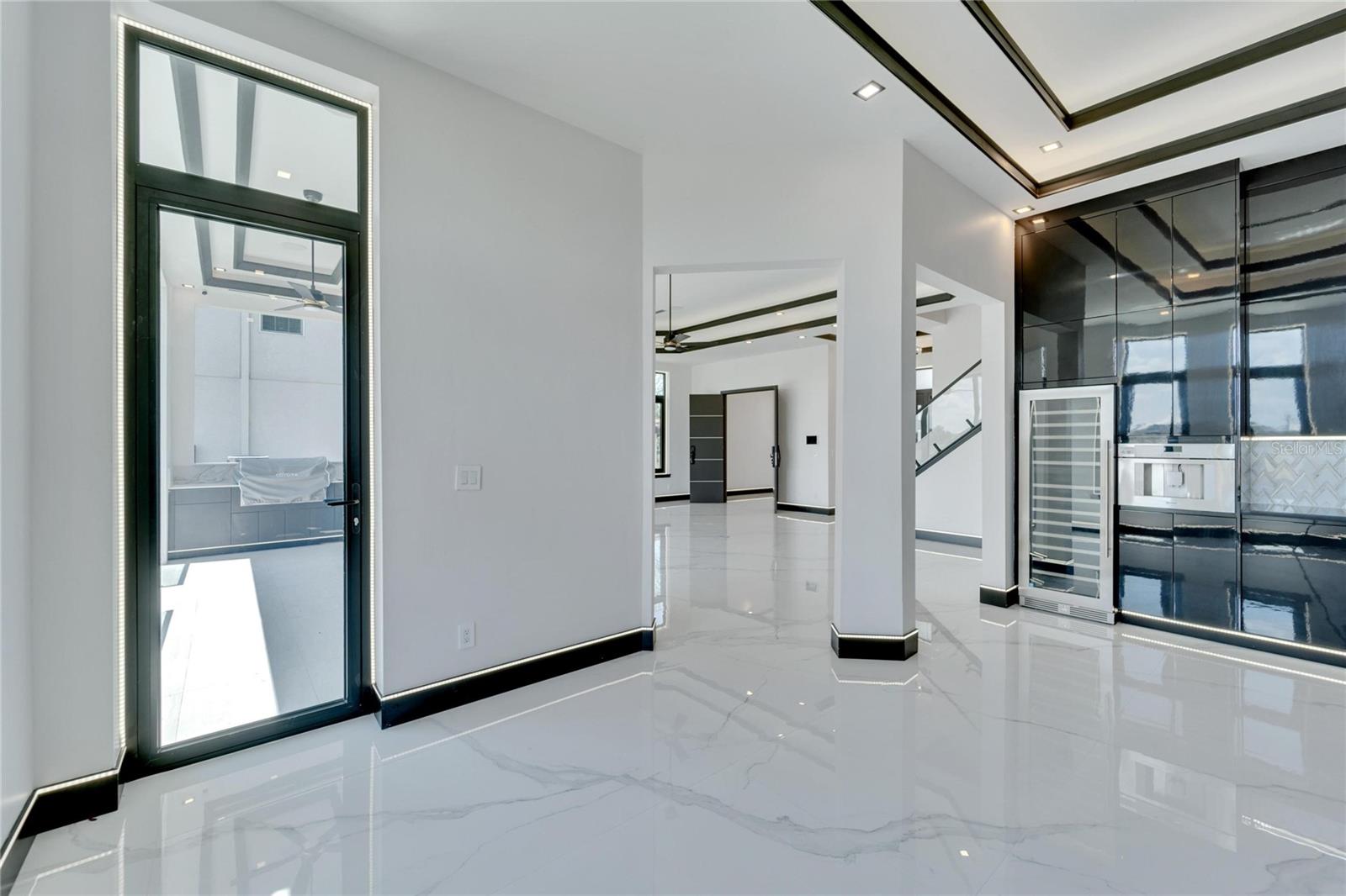 517 TREVISO DR — photo 38