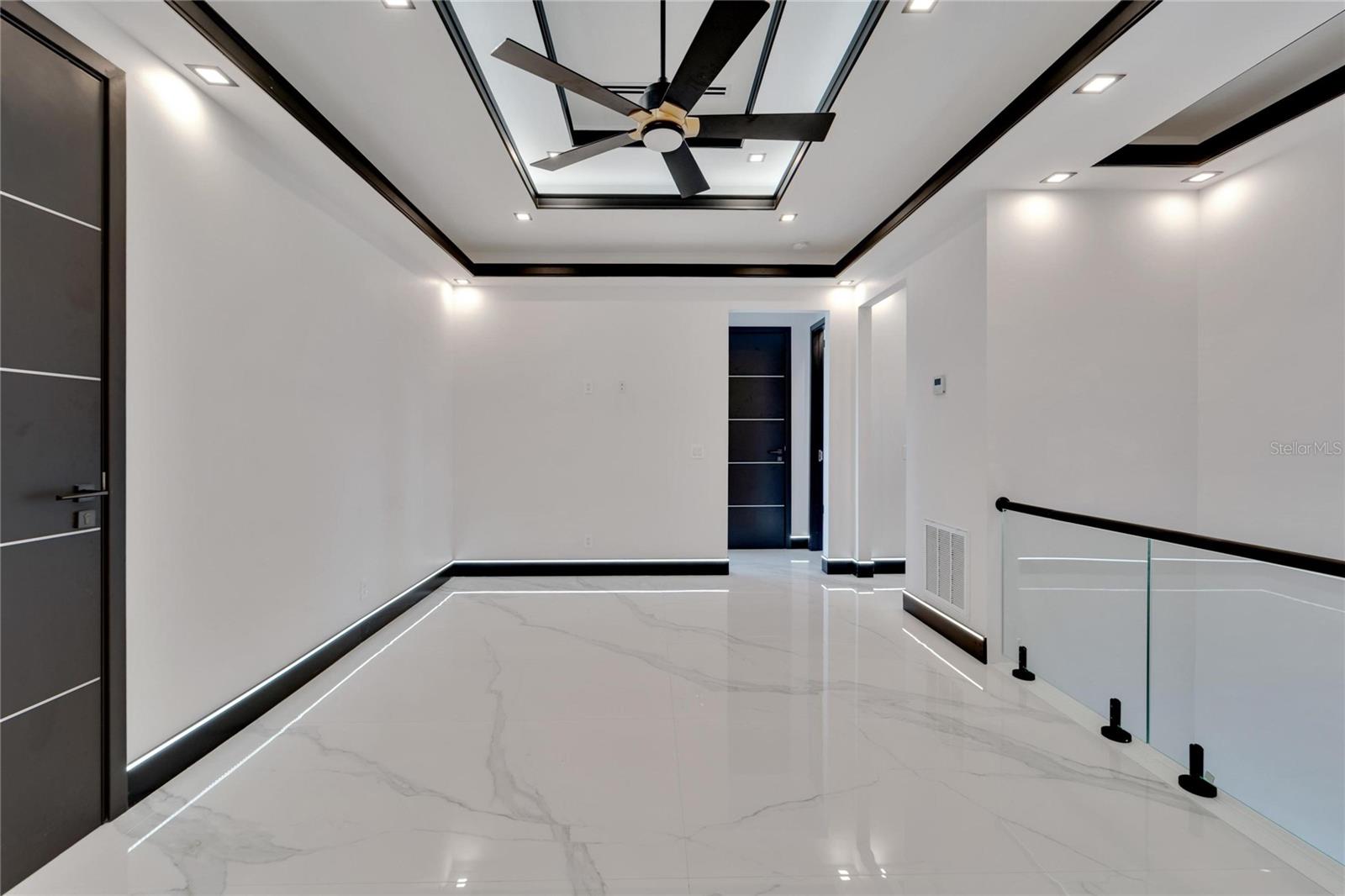 517 TREVISO DR — photo 42