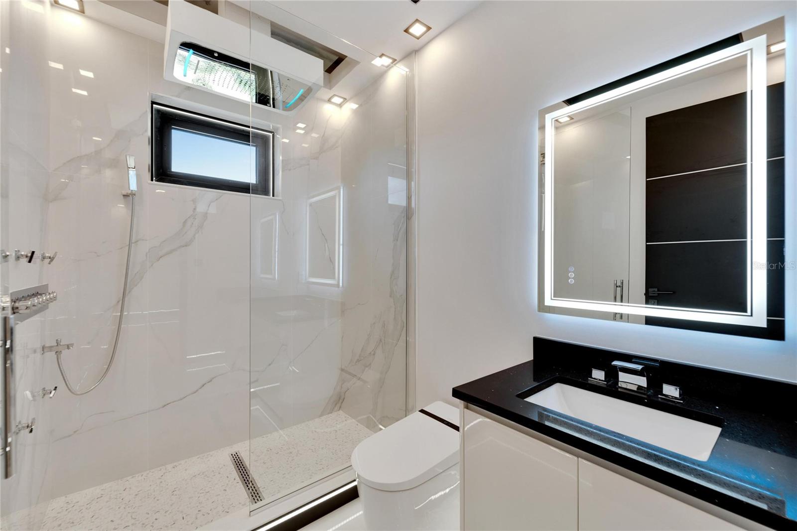 517 TREVISO DR — photo 67