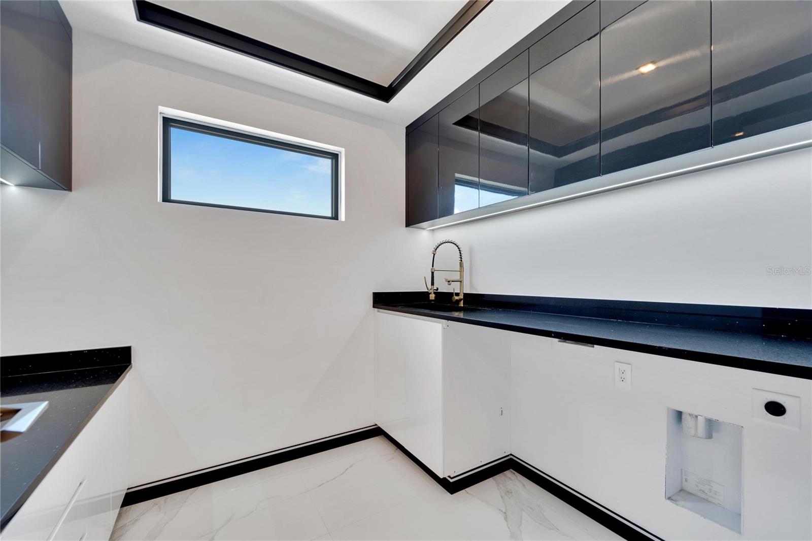 517 TREVISO DR — photo 75