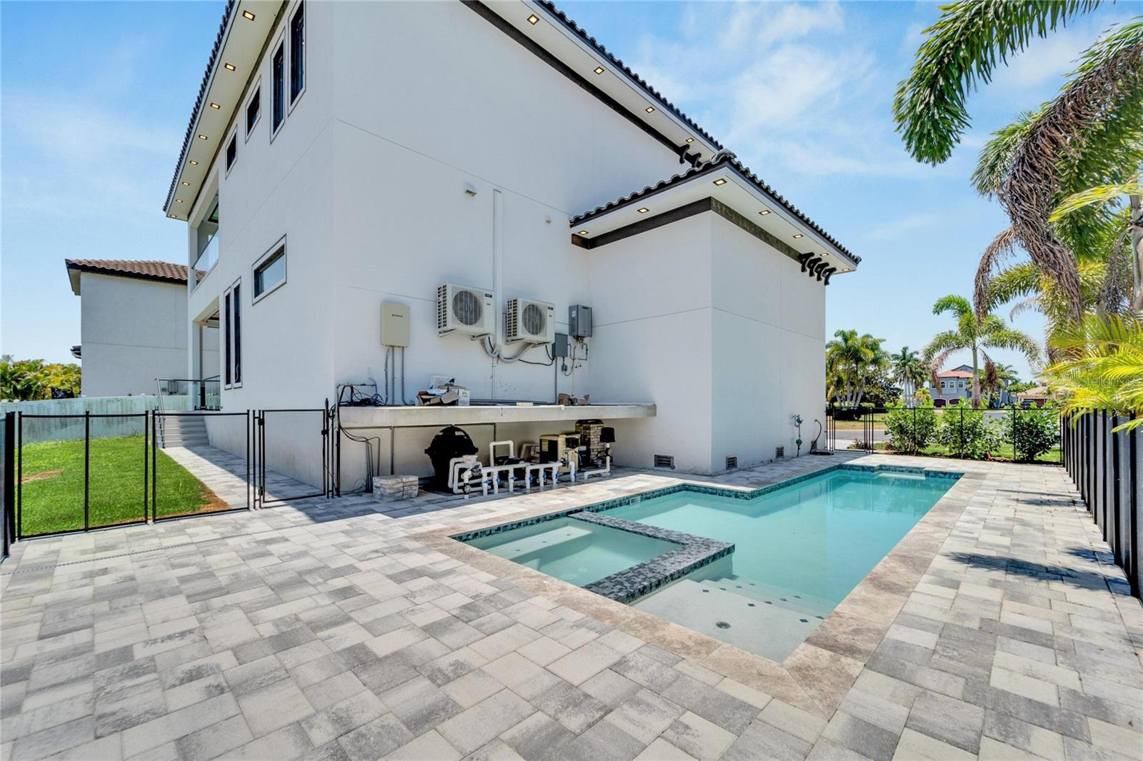 517 TREVISO DR — photo 85