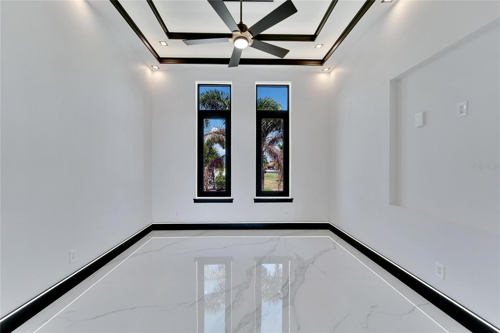 517 TREVISO DR — photo 18