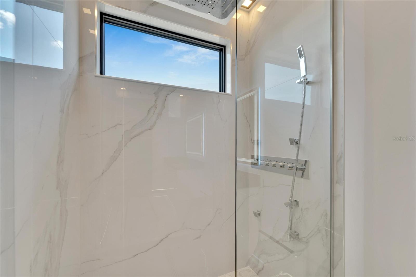 517 TREVISO DR — photo 50