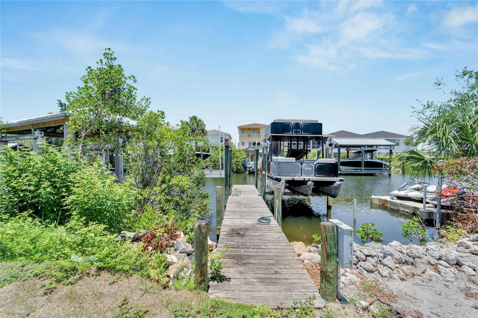 517 TREVISO DR — photo 89