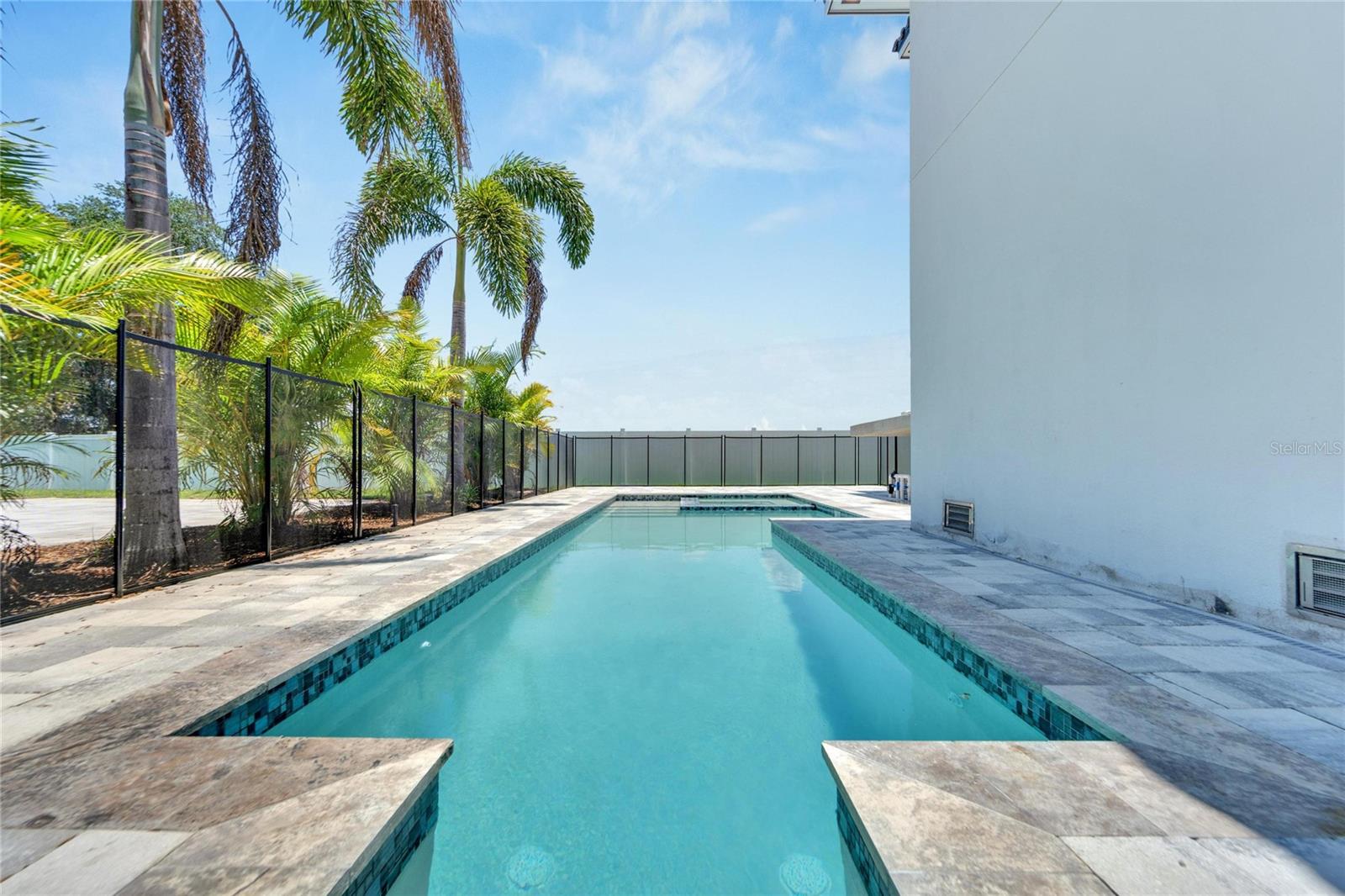 517 TREVISO DR — photo 86