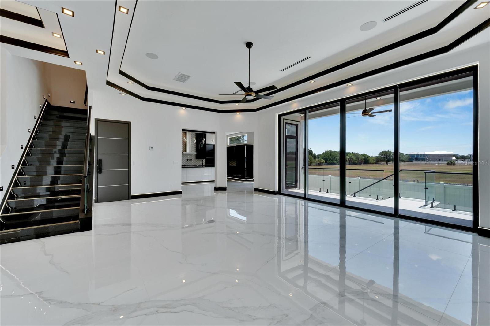 517 TREVISO DR — photo 20