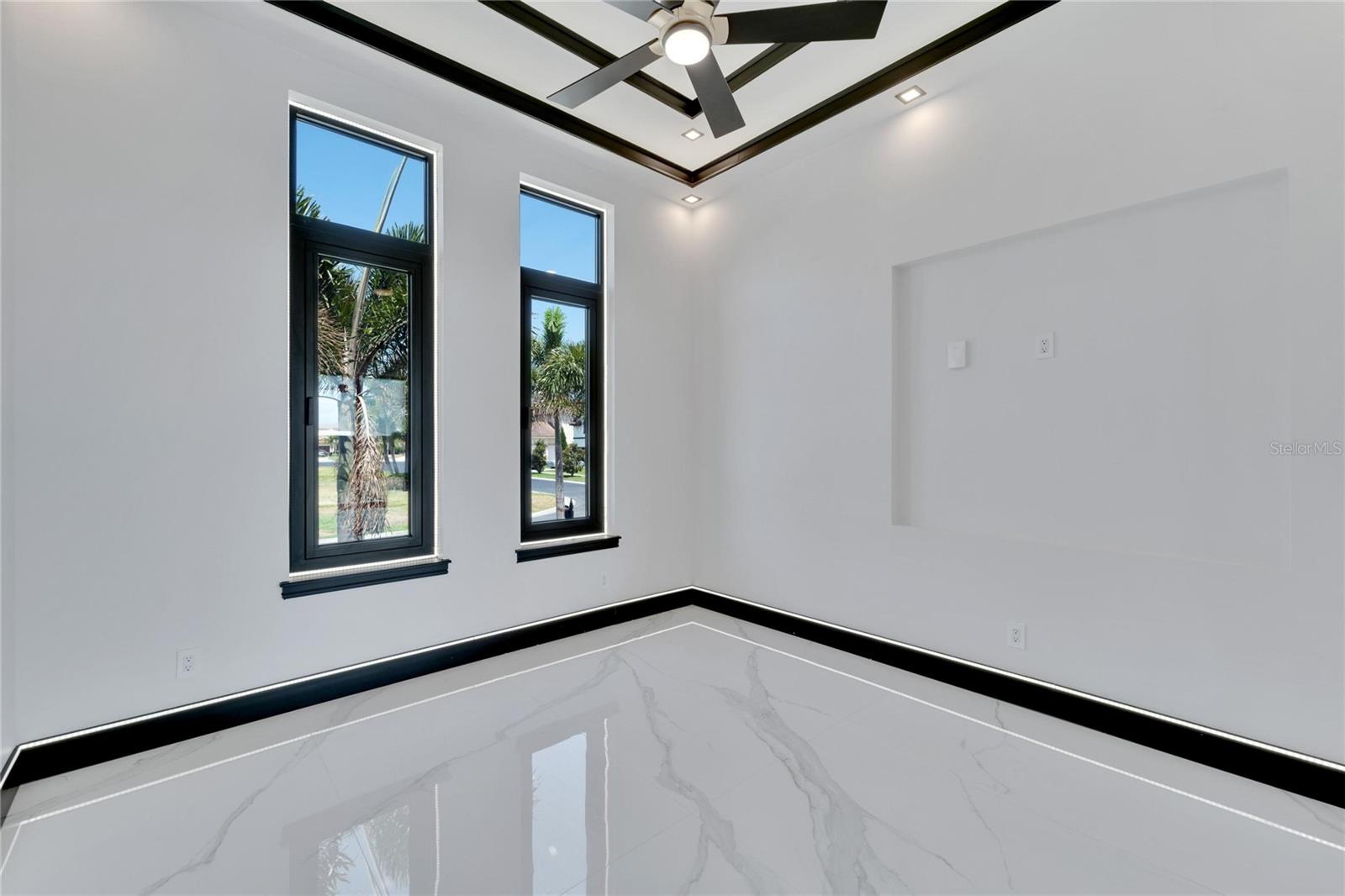 517 TREVISO DR — photo 17