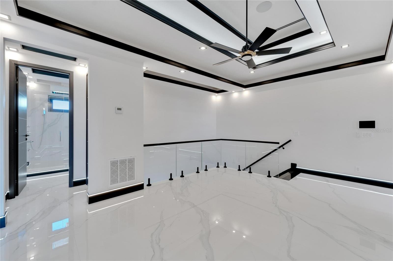 517 TREVISO DR — photo 40