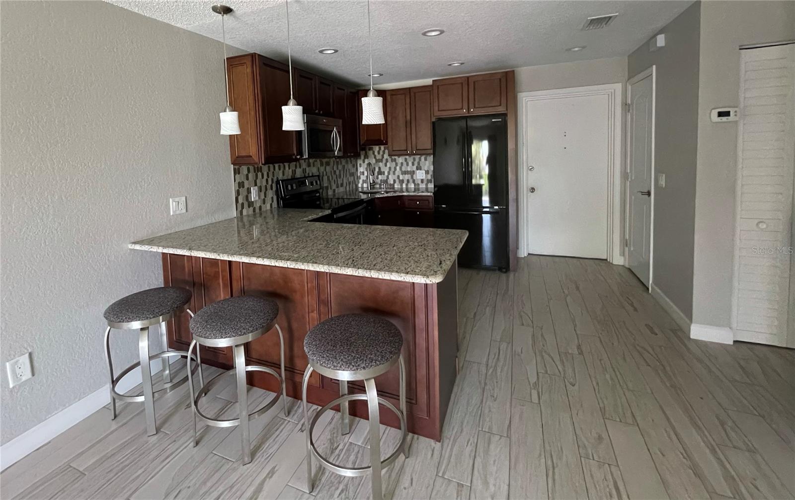 1860 MASSACHUSETTS AVE NE #214 — photo 2