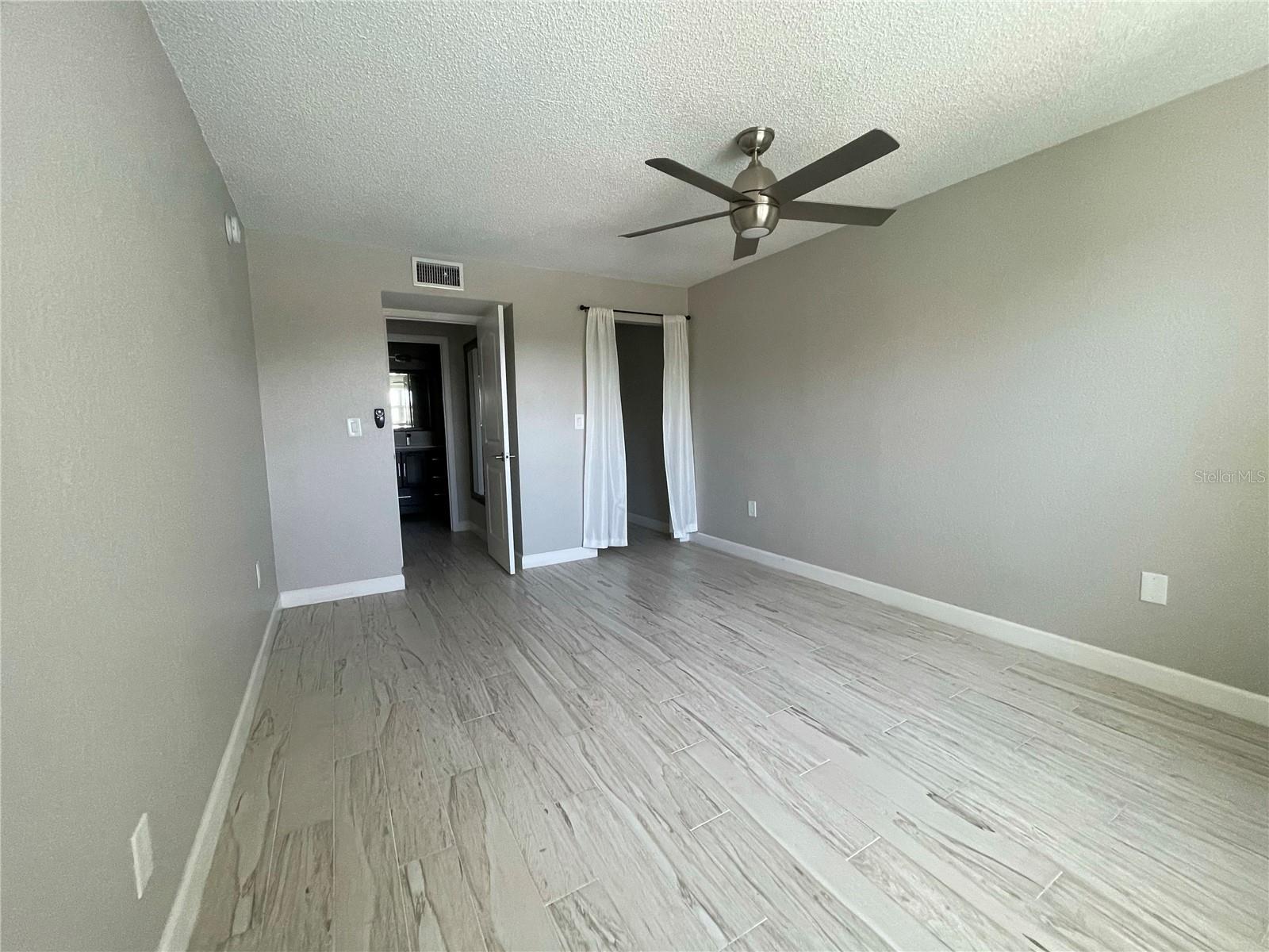 1860 MASSACHUSETTS AVE NE #214 — photo 9