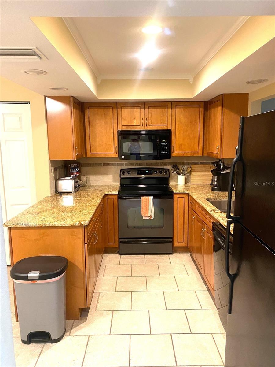 Home in SARASOTA — photo 10