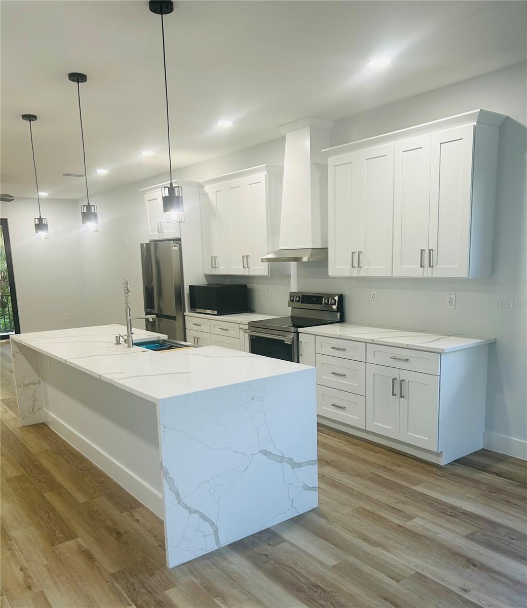 2122 BIRD ST. — photo 12