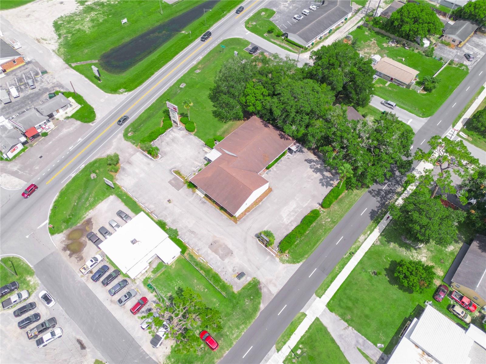 Home in ZEPHYRHILLS — photo 3