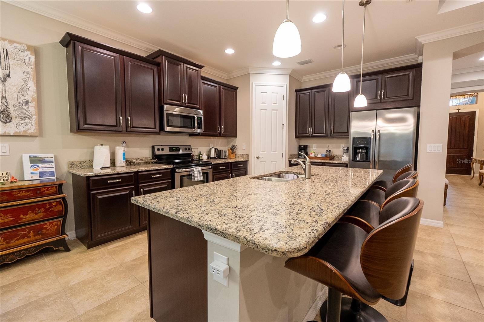 139 MARAVIYA BLVD — photo 5