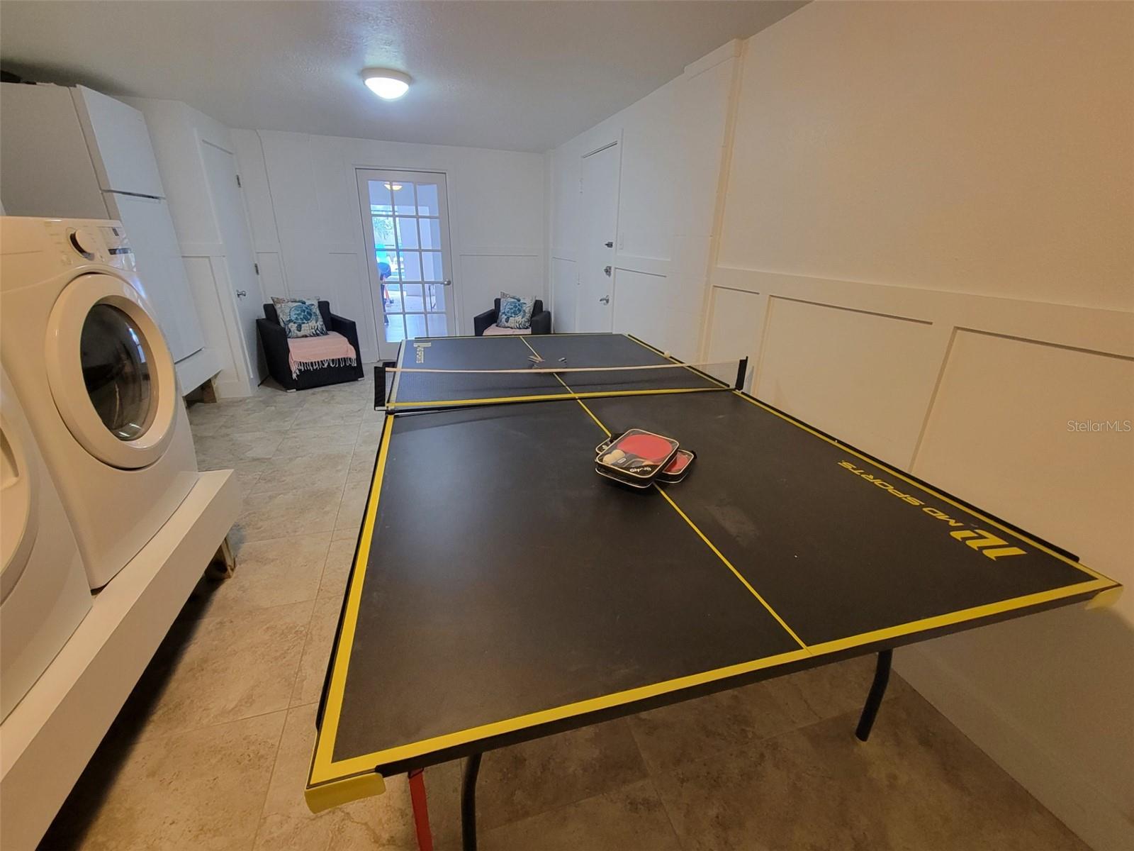 228 VAN BUREN DR — photo 30