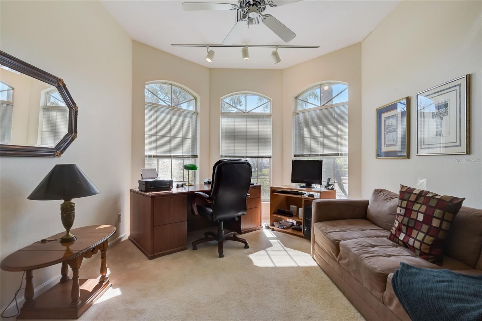 4653 HADFIELD DR — photo 16