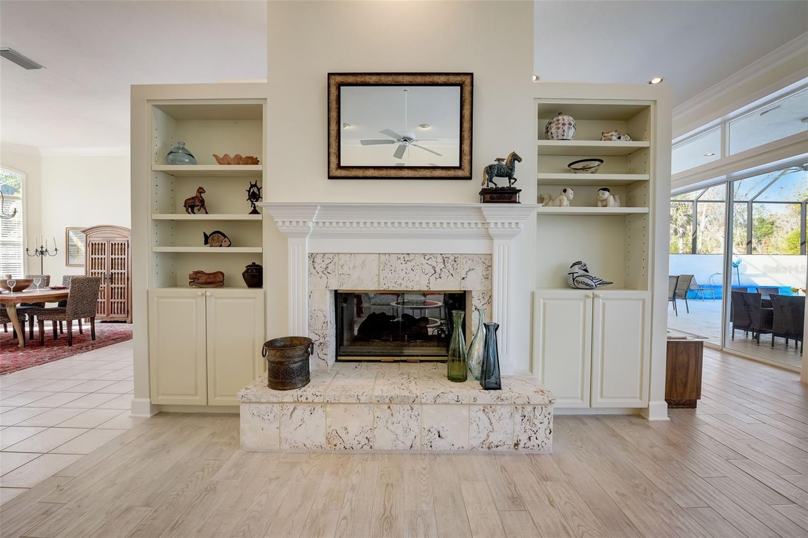 4653 HADFIELD DR — photo 4