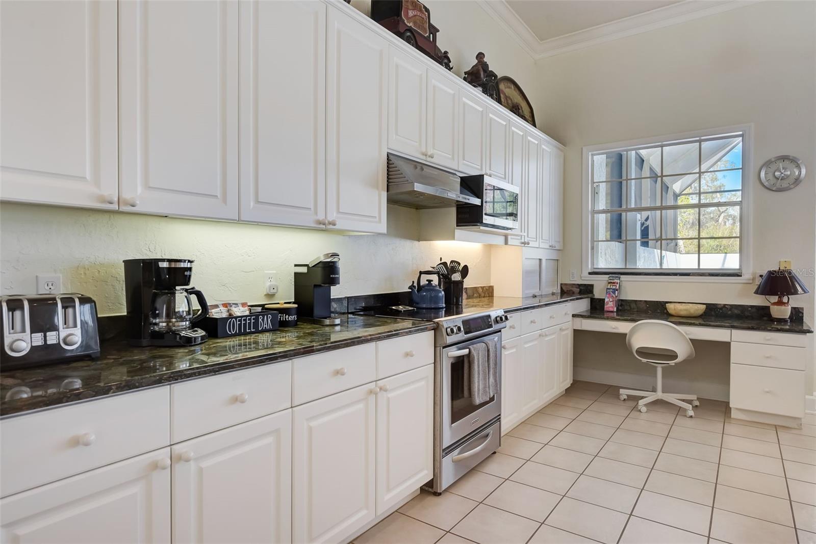4653 HADFIELD DR — photo 26
